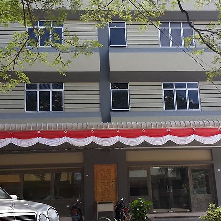 Leon Inn Jodoh Square Batam Bagian luar foto