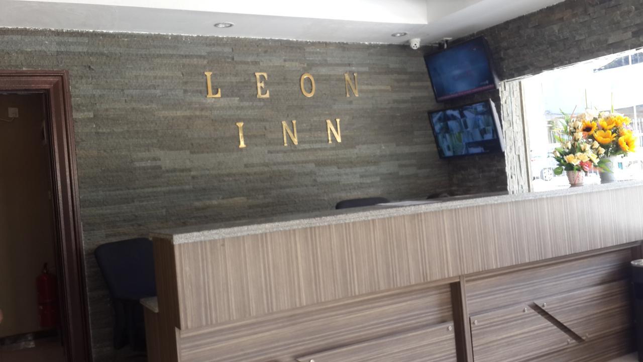 Leon Inn Jodoh Square Batam Bagian luar foto
